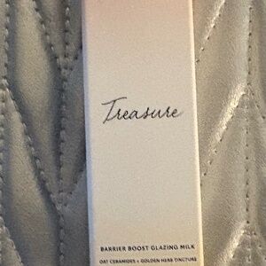 Earth Harbor Treasure Barrier Boost Glazing Milk 0.33 fl Oz Brand New In Box